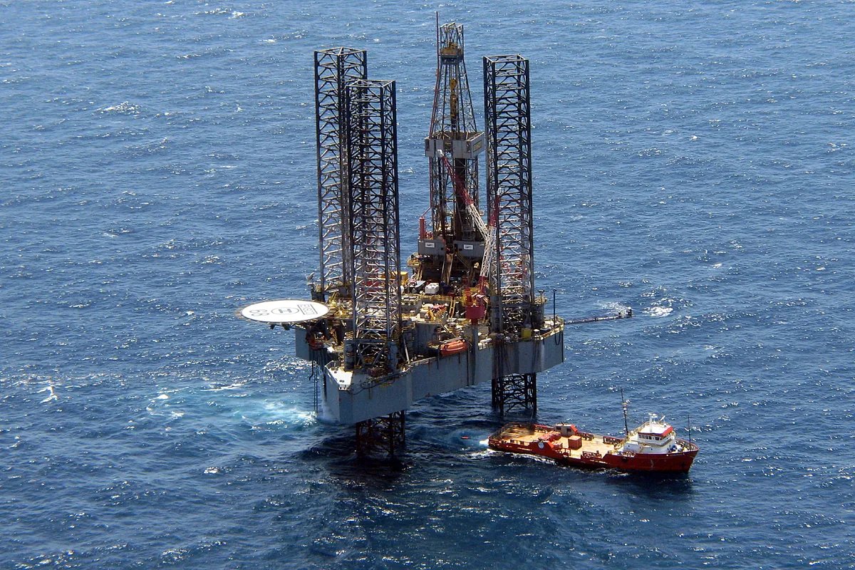 El cerco de Trump a Venezuela atrapa a Repsol con 500 millones El cerco de Trump a Venezuela atrapa a Repsol con 500 millones
