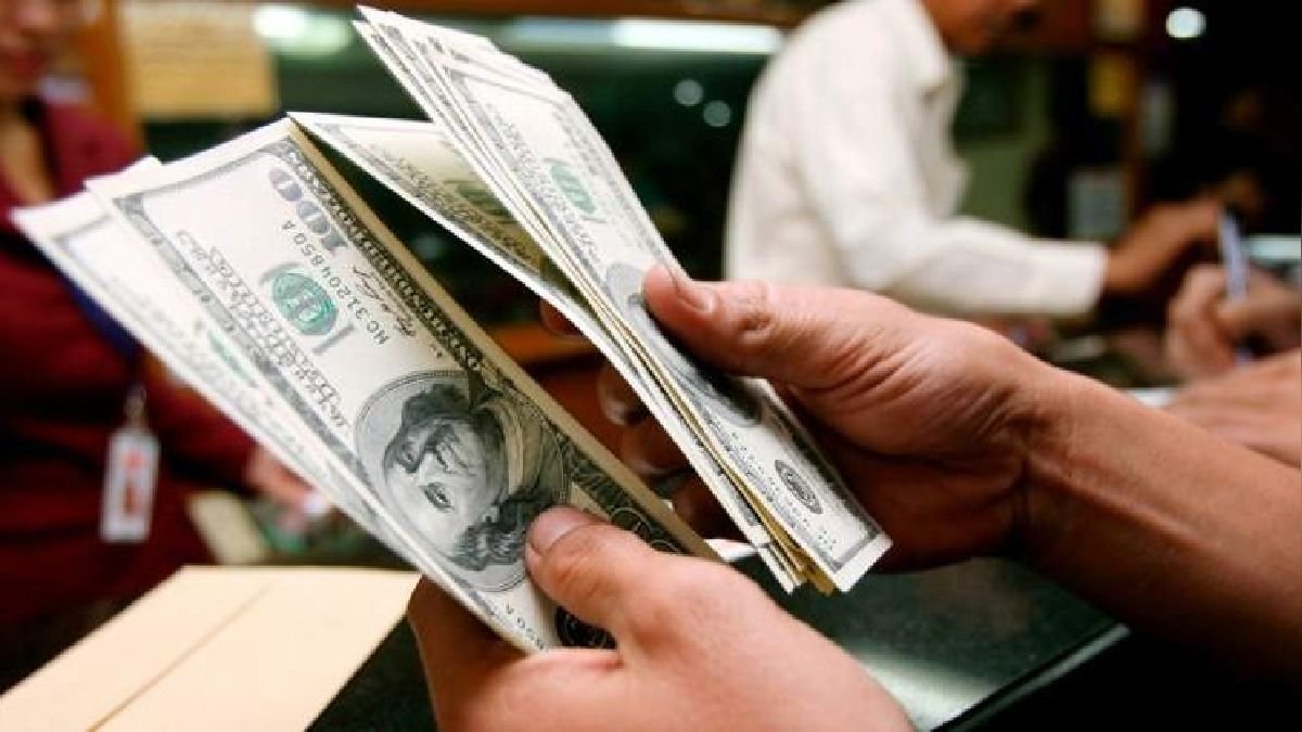 Precio del dólar superó los 86 bolívares Precio del dólar superó los 86 bolívares