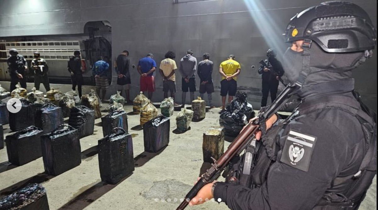 Más de 1.500 Kilos de Cocaína Incautados en La Guaira en Operación Antidrogas Exitosa Más de 1.500 Kilos de Cocaína Incautados en La Guaira en Operación Antidrogas Exitosa