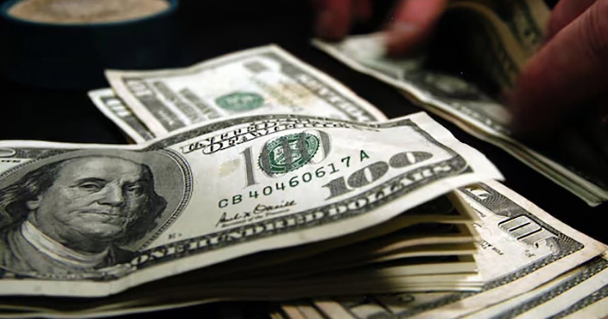 El dólar registra su mayor retroceso diario en tres semanas tras el alto al fuego en Medio Oriente
