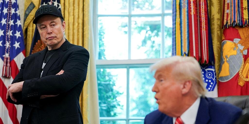 Trump amenaza a Musk con quitarle los contratos con el Gobierno después del rifirrafe entre ambos Trump amenaza a Musk con quitarle los contratos con el Gobierno después del rifirrafe entre ambos