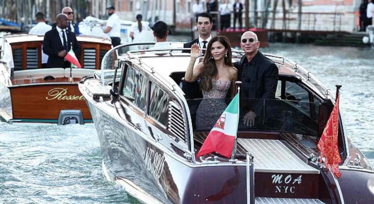 Jeff Bezos y Lauren Sánchez llevan casi 80 horas de celebraciones por su boda, pero la fiesta continúa