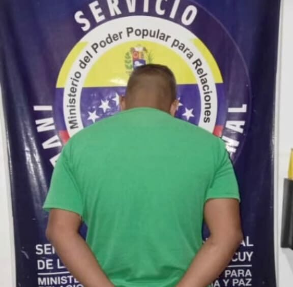 Profesor tras las rejas: Fue señalado de abusar de una adolescente Profesor tras las rejas: Fue señalado de abusar de una adolescente