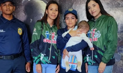Mujer es acusada de abandonar a su bebé para presionar al padre de volver con ella – Noticias de Aquí