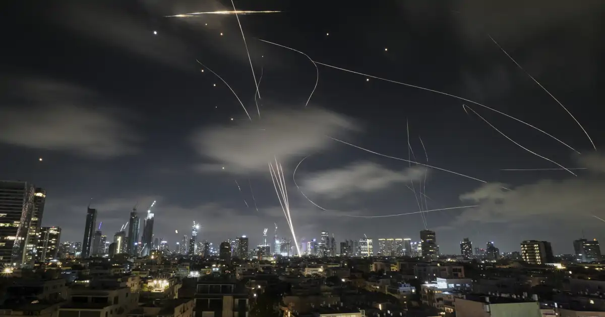 ¿Irán o Israel? Presupuesto, aeronaves, lanzacohetes y las estadísticas que anticipan quién vencería en un conflicto militar ¿Irán o Israel? Presupuesto, aeronaves, lanzacohetes y las estadísticas que anticipan quién vencería en un conflicto militar