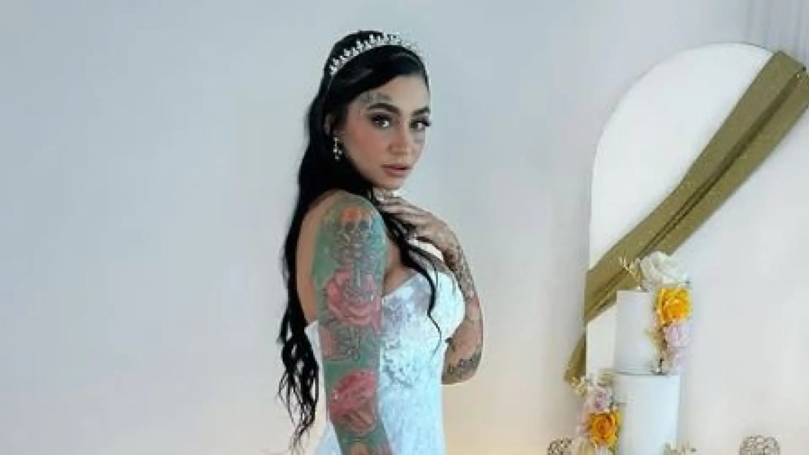 salió de fiesta con su cirujano la noche anterior salió de fiesta con su cirujano la noche anterior